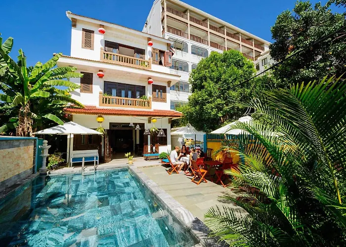 B'Lan Riverside Villa