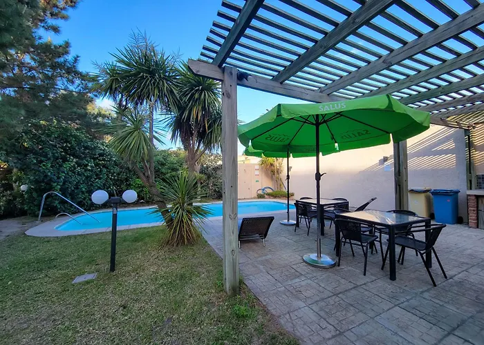 Hotel Genoves