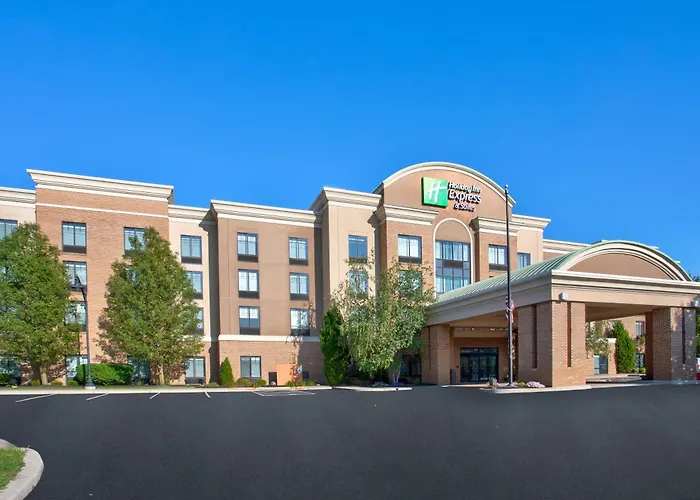 Holiday Inn Express Hotel & Suites Rochester Webster By Ihg
