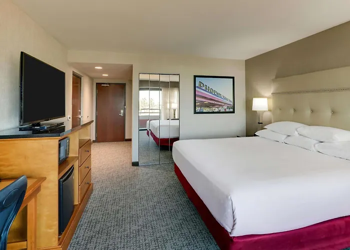 Drury Inn & Suites Phoenix Airport