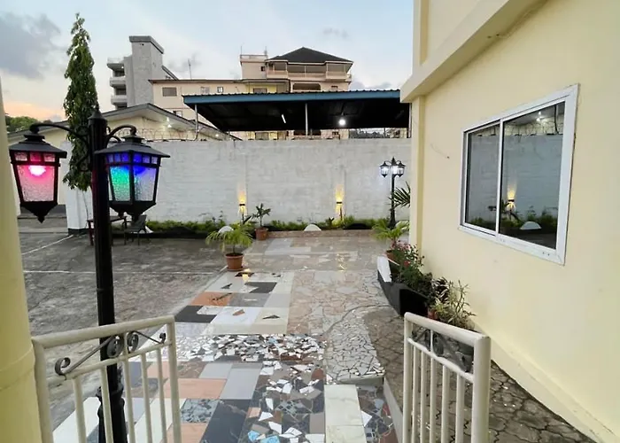 Sky Inn Hotel