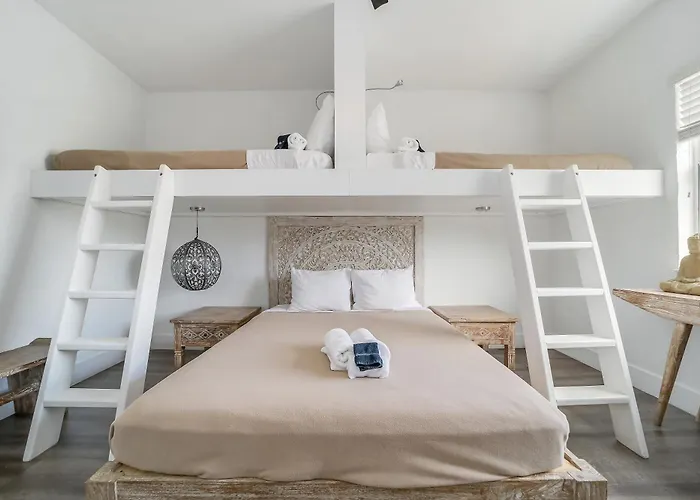 Treehouse Hotel Miami