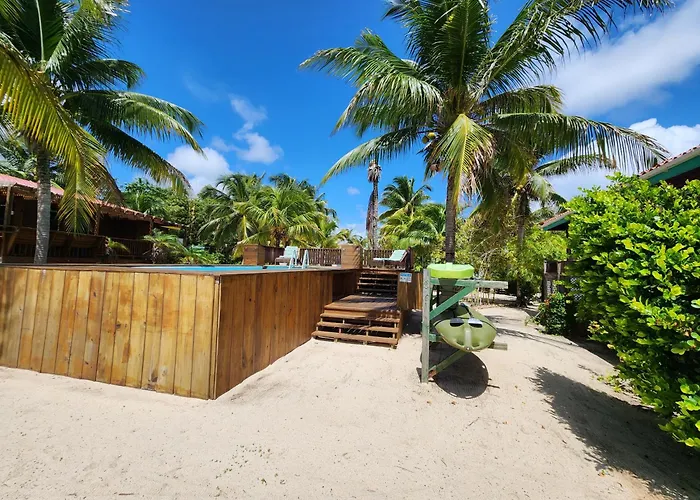 Coco'S Beachfront Cabanas