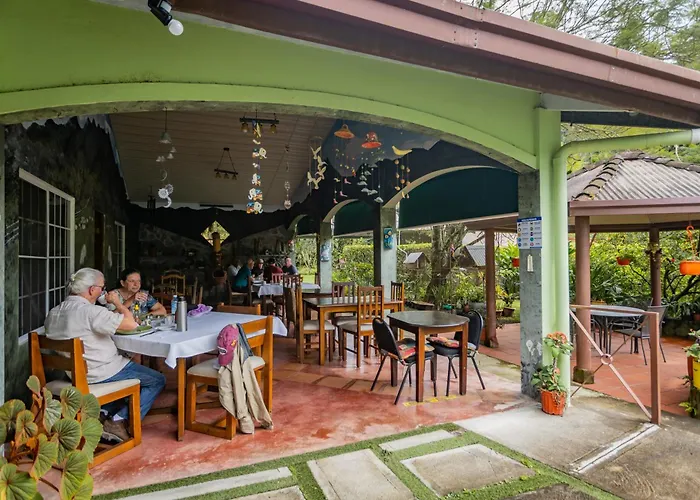 El Oasis Hotel Y Restaurante