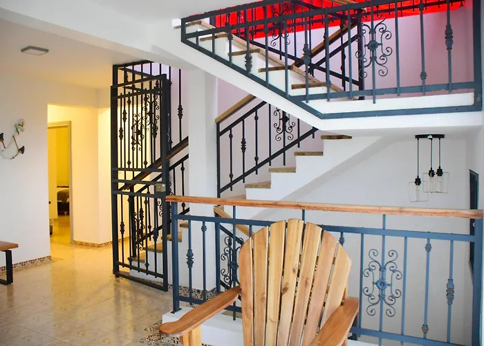 Hostal Marina Samana