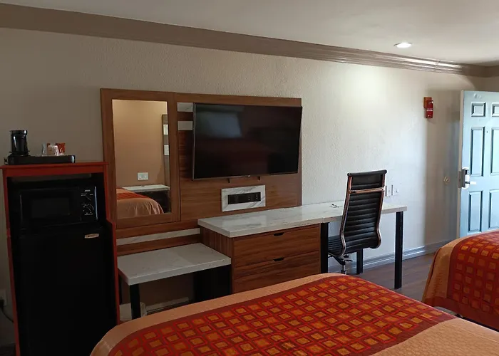 Americas Best Value Inn & Suites-Alvin/Houston