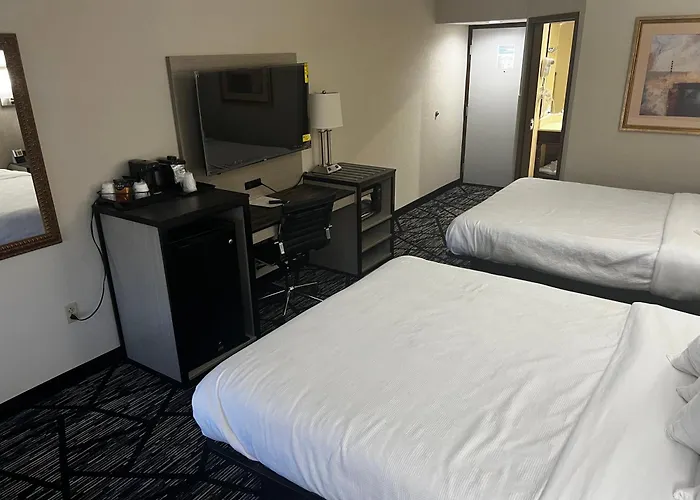 Baymont By Wyndham Monroe Ohio