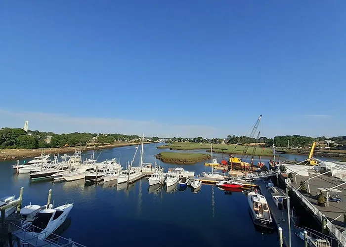 The Hotel At Cape Ann Marina