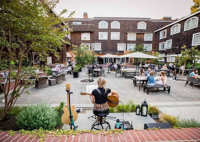 The Stanford Park Hotel