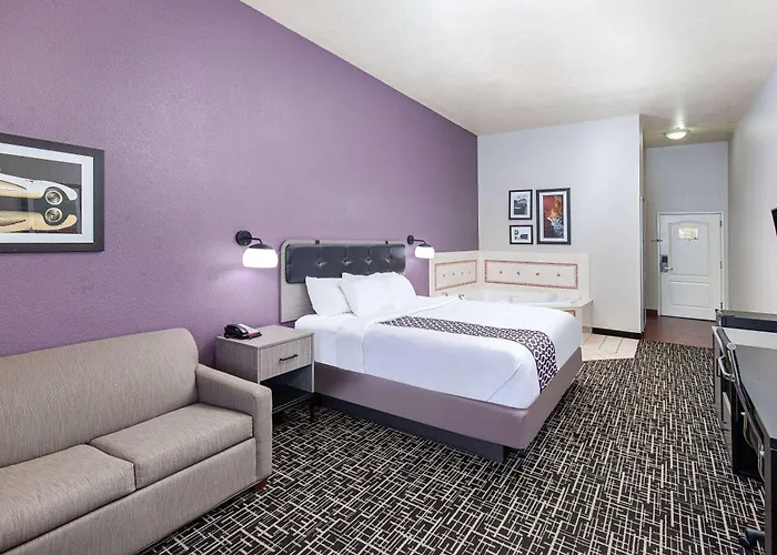 La Quinta By Wyndham Bowling Green