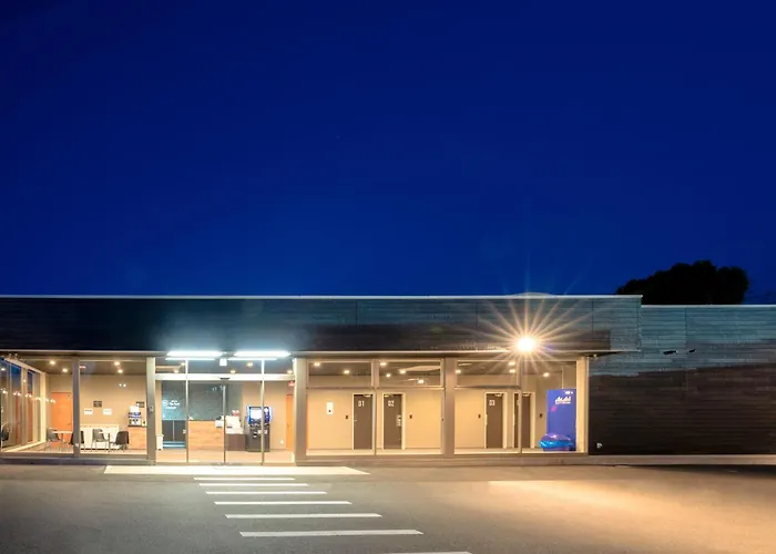 Hotel R9 The Yard Narita Kukou Nishi