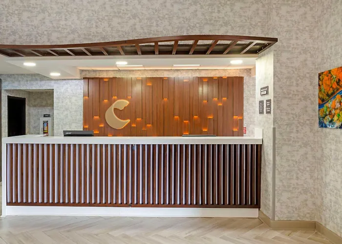 Comfort Inn & Suites Greenville Near East Carolina University