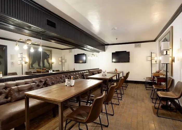 Independence Square 305, Remodeled, 3Rd Floor Hotel Room In Aspen'S Best Location