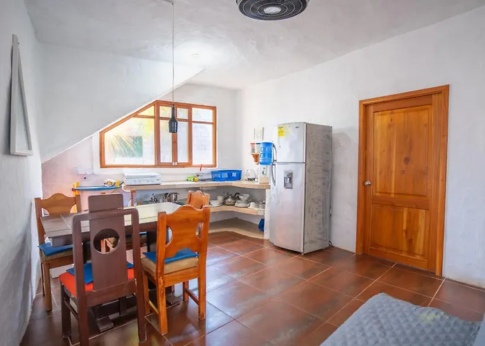 Hostal Galapagos By Bar De Beto