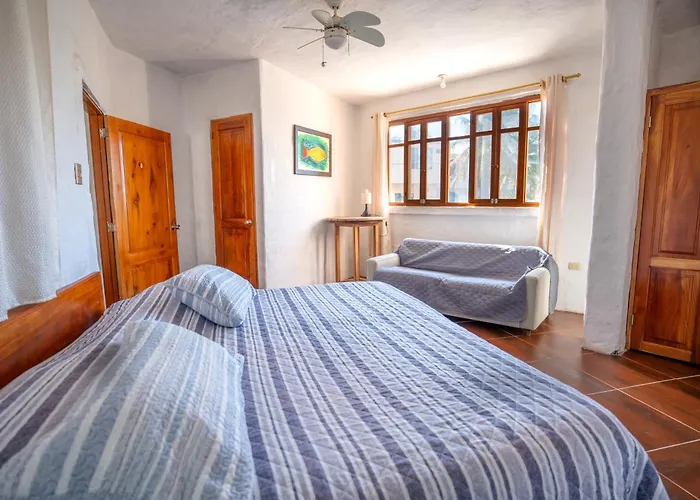 Hostal Galapagos By Bar De Beto