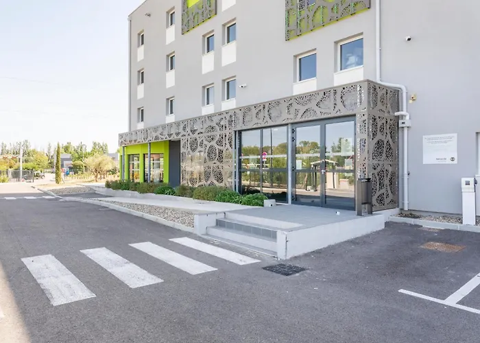 B&B Hotel Saint-Martin-De-Crau Alpilles Camargue