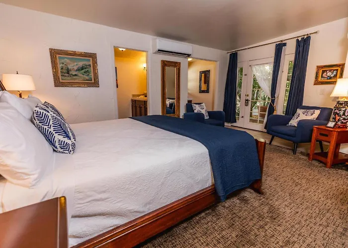 Old Ranch Inn - Adults Only 21 & Up