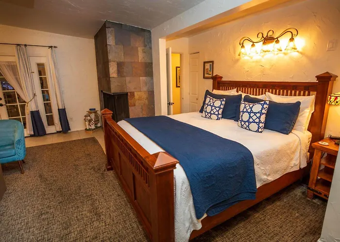 Old Ranch Inn - Adults Only 21 & Up