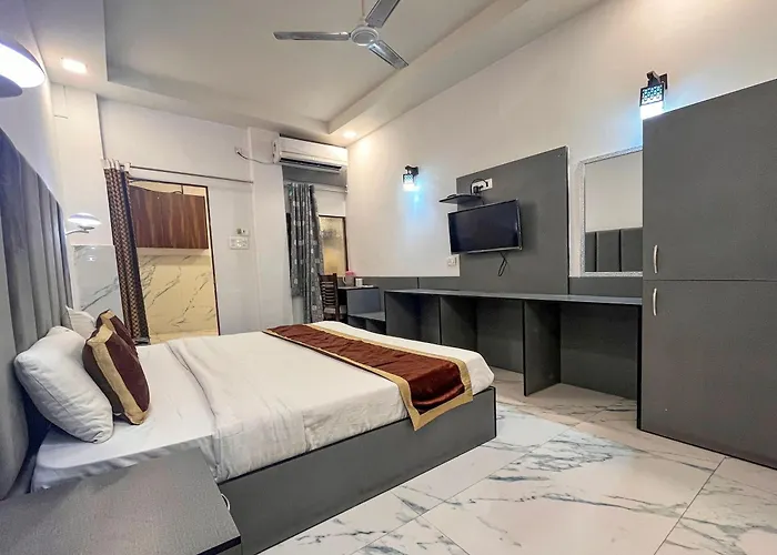 Hotel Embassy