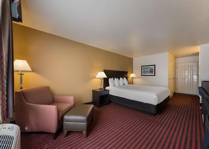 Best Western Salinas Valley Inn & Suites