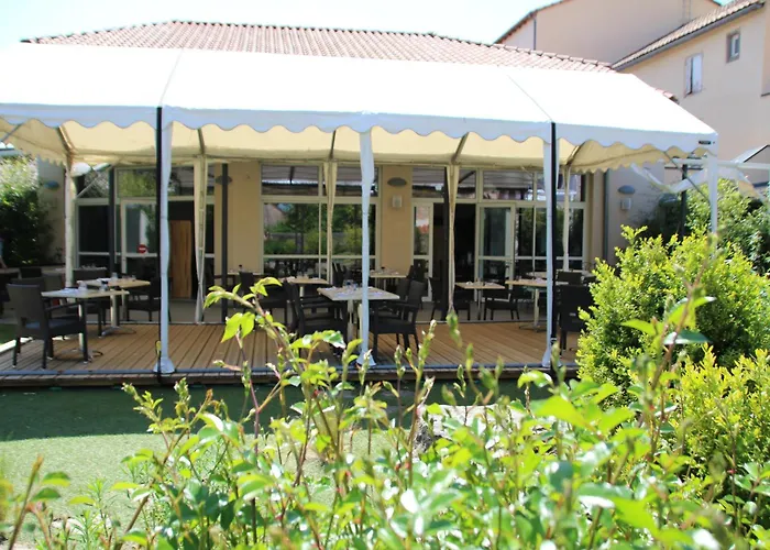 Hotel De La Poste
