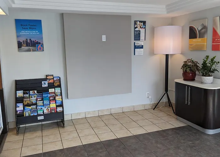 Motel 6-Leominster, Ma