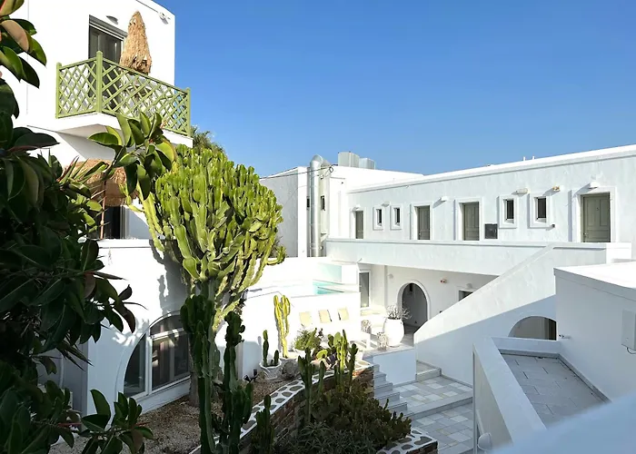 Artemis Hotel