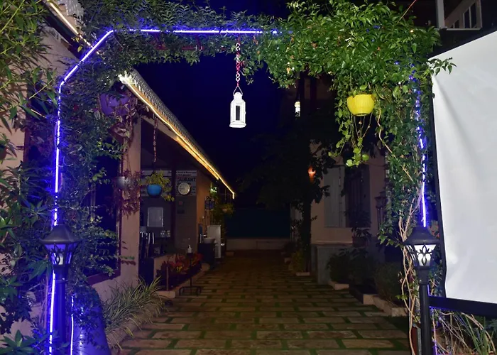 Coastal Bay Inn Resort