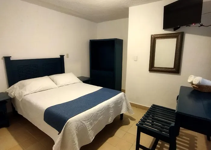 Hotel & Hostal Santuario
