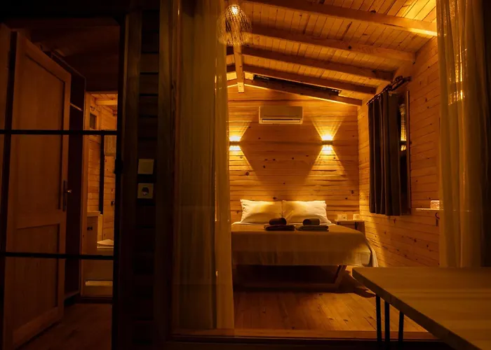 Goat Bungalow And Camping
