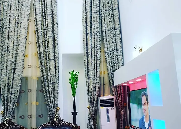 Mexiloyd Luxury Rooms & Suites