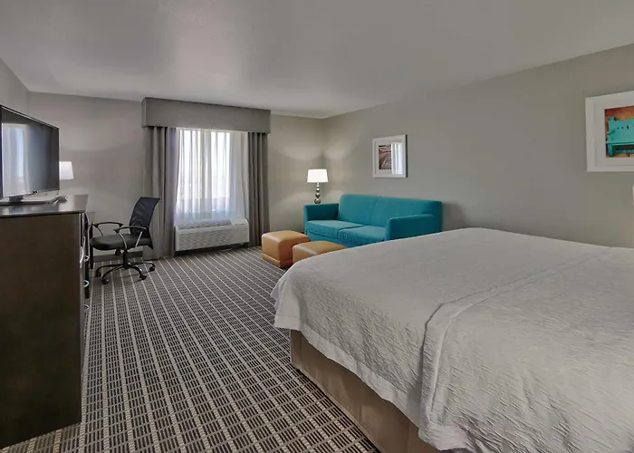 Hampton Inn & Suites Albuquerque Airport
