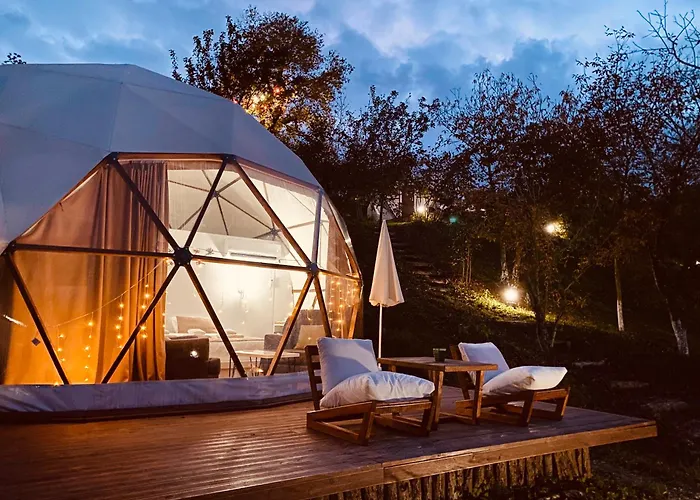 Phalesia Glamping Otel