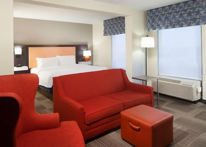 Hampton Inn Charleston-Southridge