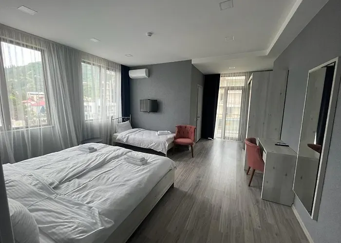 Hotel Fleur De Lis