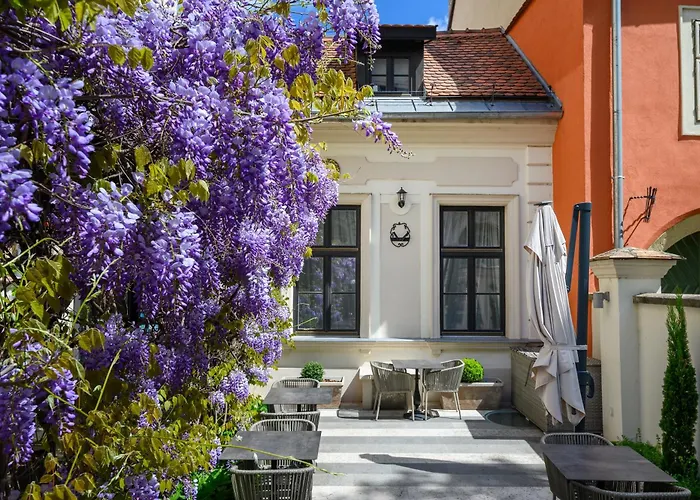 Maison Bistro & Hotel