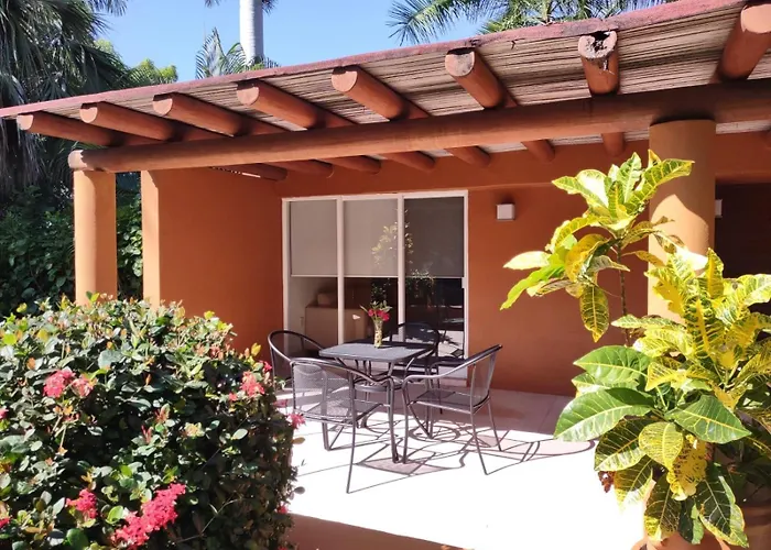 Hotel Ixzi Plus