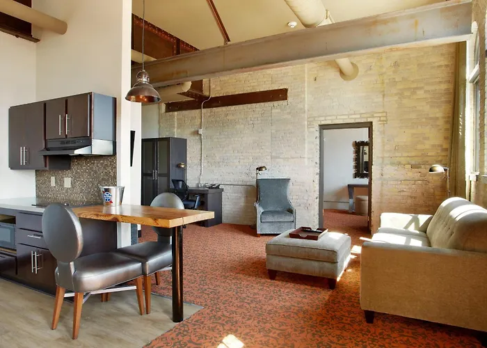 Brewhouse Inn And Suites