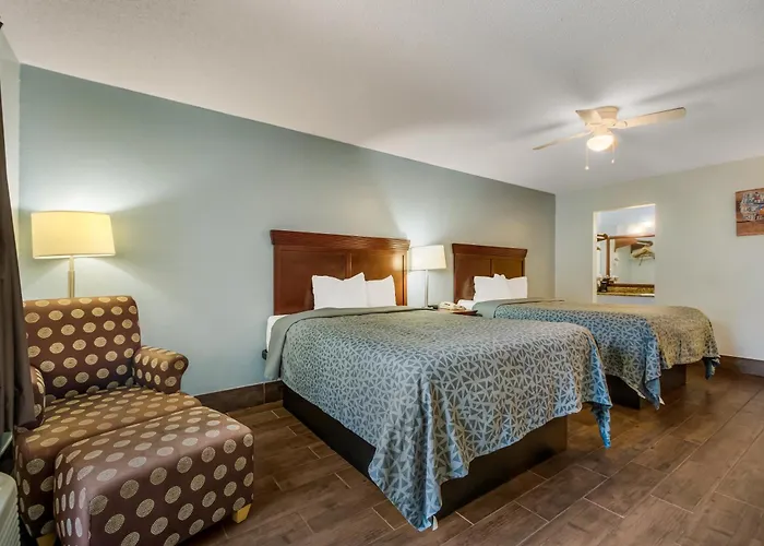 Econo Lodge Inn & Suites Fulton - Rockport