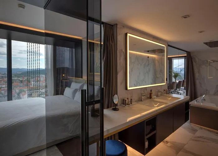 Grand Plaza Hotel & Congress Center