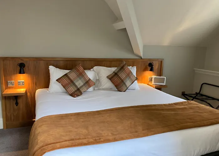 The Cross-Keys Hotel