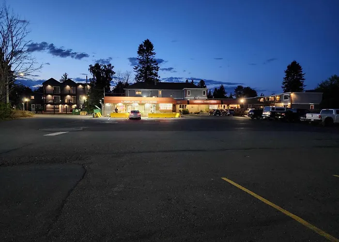Campbell River Lodge