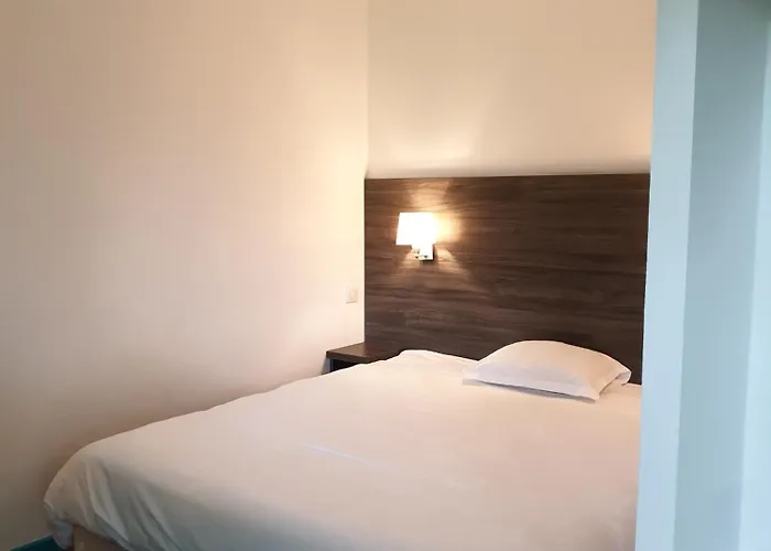 Logis Hotel Des Portes De Meuse