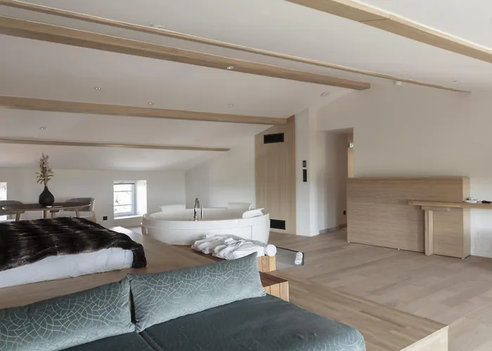 Hotel & Restaurant Origines Par Adrien Descouls - Teritoria