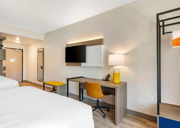 Comfort Inn & Suites New Port Richey Downtown District