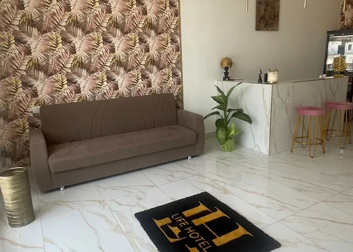 Life Hotel
