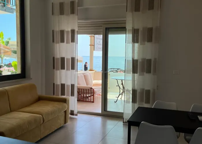 Ig-Tysandros Apartments