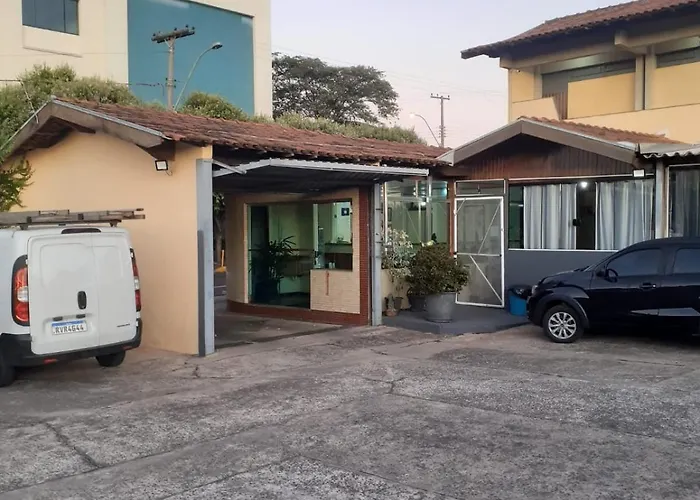 Falcon Hotel