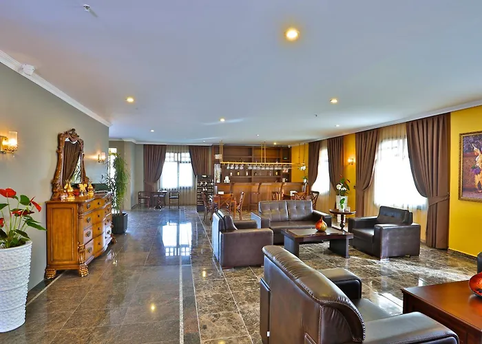 Hotel Bon Garden City