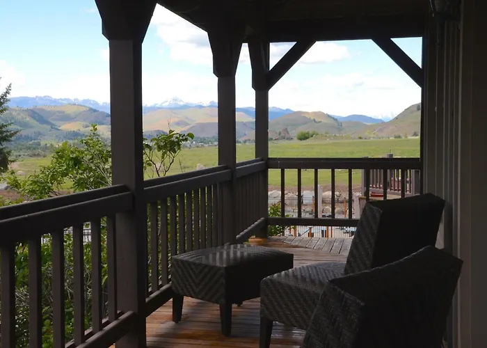 Casia Lodge And Ranch